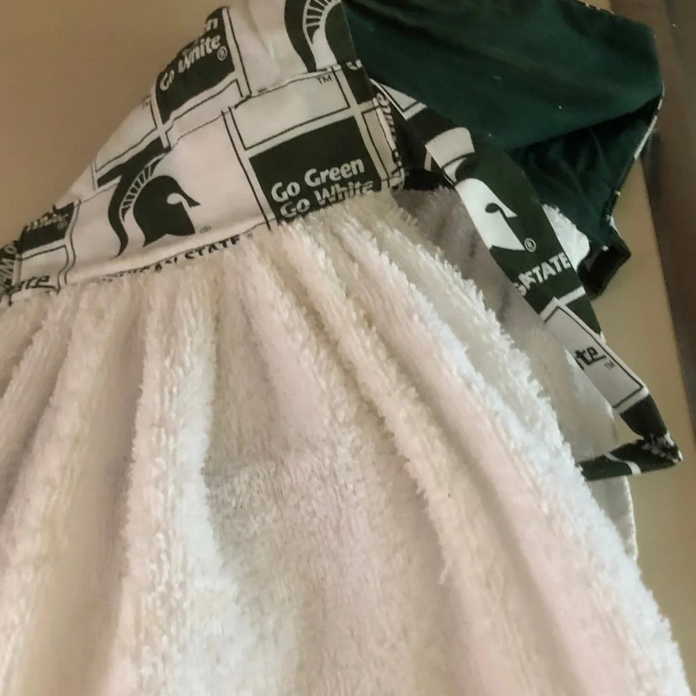 Michigan State University Hooded Towel - Green & White